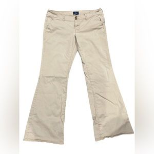 American Eagle women’s khaki pants size 14